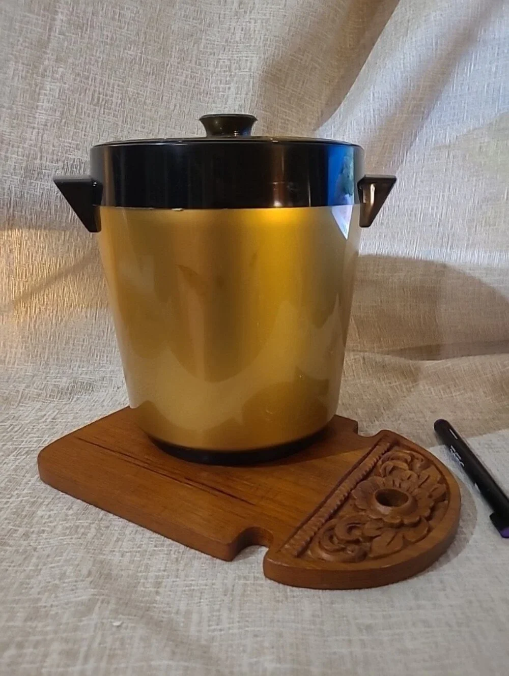 Vintage West Bend Thermo Serv 1 Gallon Insulated Gold Black Ice Bucket USA Made